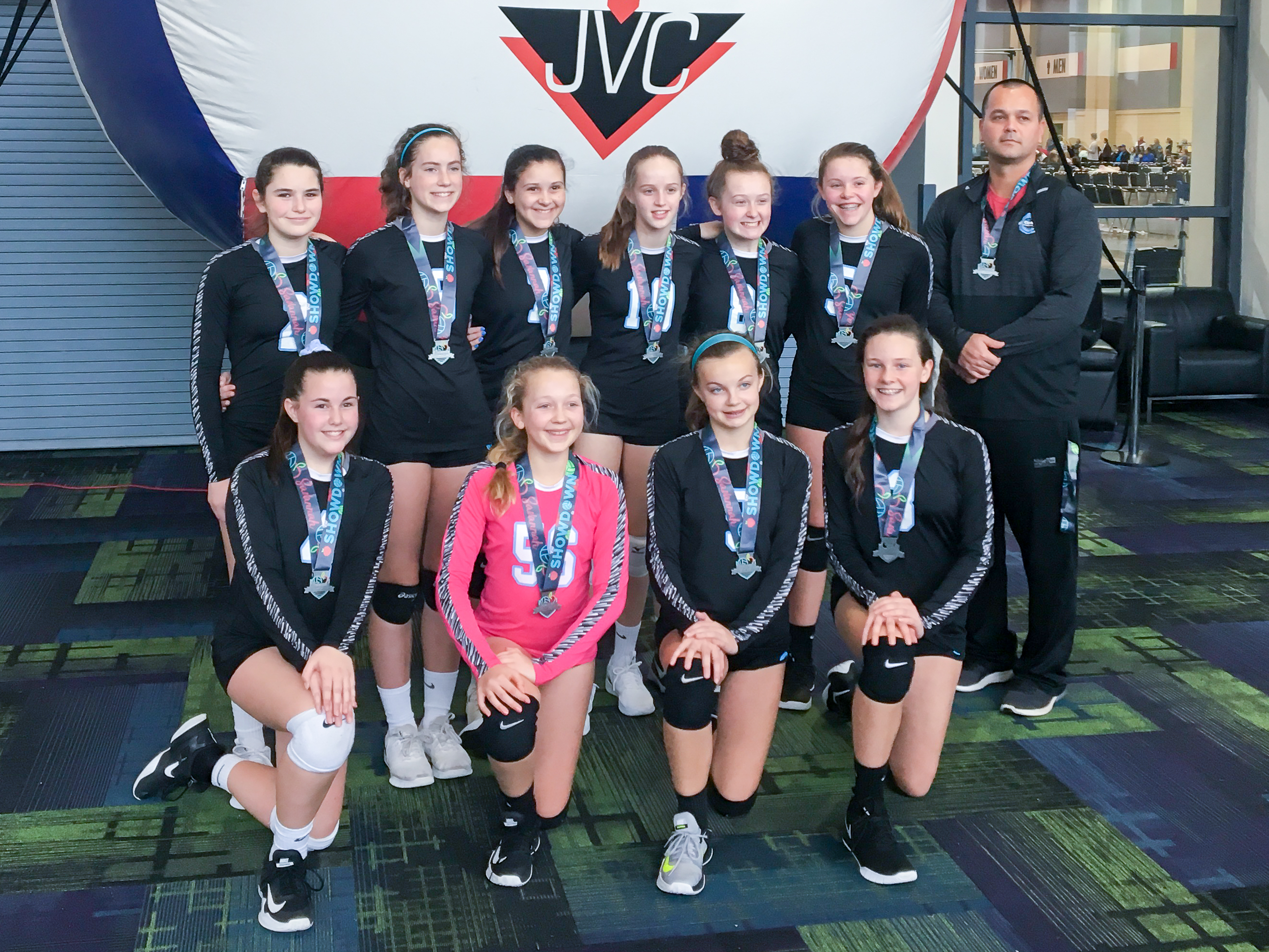 13 Black Savannah 2nd place in Gold-1